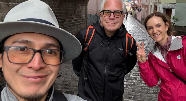 Quito de Noche: Techos, Atardeceres, Iglesias y Relatos Indígenas Ecuador — #7