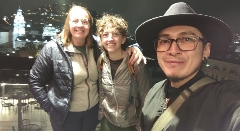 Quito de Noche: Techos, Atardeceres, Iglesias y Relatos Indígenas Ecuador — #9