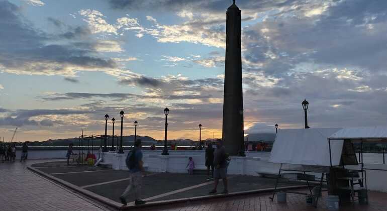 Tour gratuito: visita storica della città vecchia Fornito da Erit