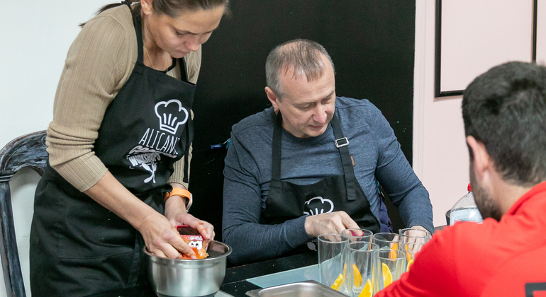 paella-sangria-class-with-tapas-in-alicante-en-8