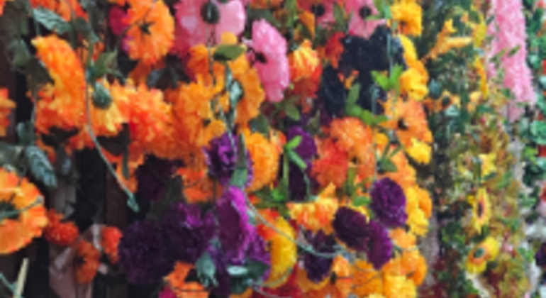 dia-de-muertos-en-mercado-cdmx-es-2