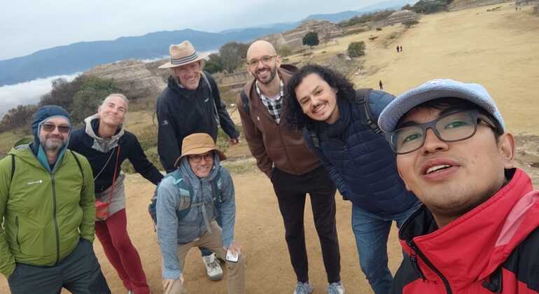 monte-alban-free-walking-tour-en-5
