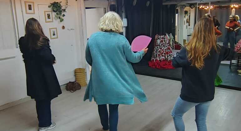 Sevilla: Besichtigung, Unterricht, traditionelles Essen und Flamenco-Show Spanien — #11