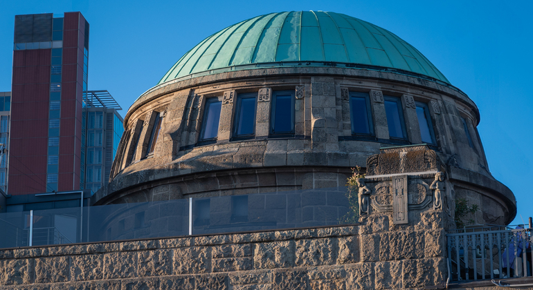 St Pauli Harbor and Redlight District Tour Germany — #3