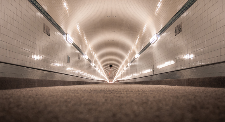 St Pauli Harbor and Redlight District Tour Germany — #5