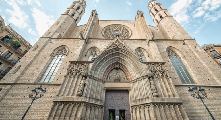 La Città Vecchia la sera & suoi Segreti Con Guida Italiana Fornito da Olivia Tour