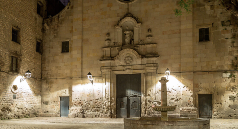 La Città Vecchia la sera & suoi Segreti Con Guida Italiana Spagna &mdash; #4