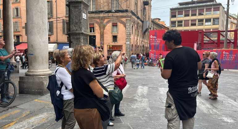 Sunday Special Tour of the historic center of Bologna