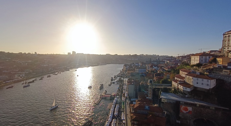 Passeio a pé e Cruzeiro no rio Douro no Porto Portugal — #16