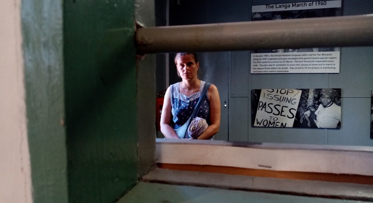 Recorrido gratuito a pie por Langa: Descubra el corazón de un pueblo Operado por Makaziwe