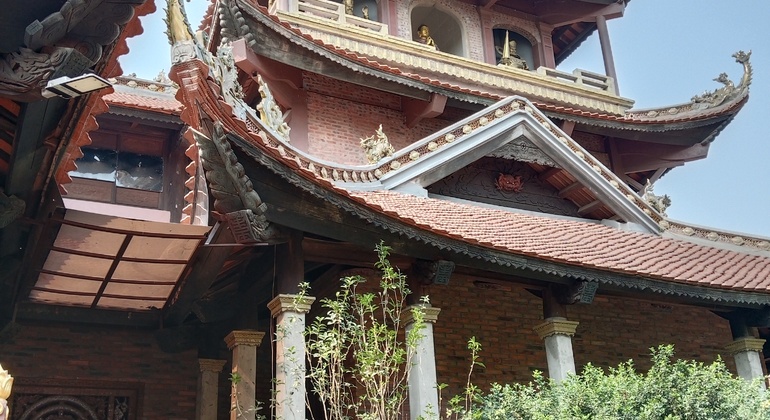 Bat Trang Pottery Craft Village Free Tour Village in Hanoi Vietnam &mdash; #4