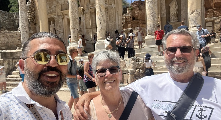 Visite d'Éphèse et du village de Sirince au départ du port de Kusadasi  Fournie par Umut kurt