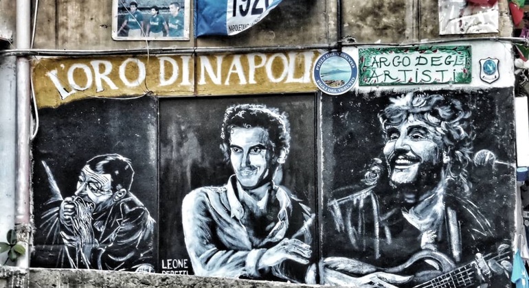 Napoli - Tour dei Quartieri Spagnoli con Guida Turistica Professionale Fornito da Daniela