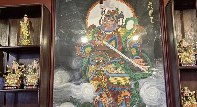 free-tour-hangzhou-cultural-trek-monasteries-carved-cliffs-es-24