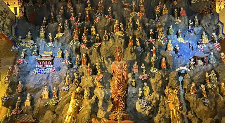 free-tour-hangzhou-cultural-trek-monasteries-carved-cliffs-es-32