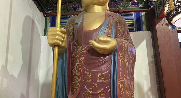 free-tour-hangzhou-cultural-trek-monasteries-carved-cliffs-es-33