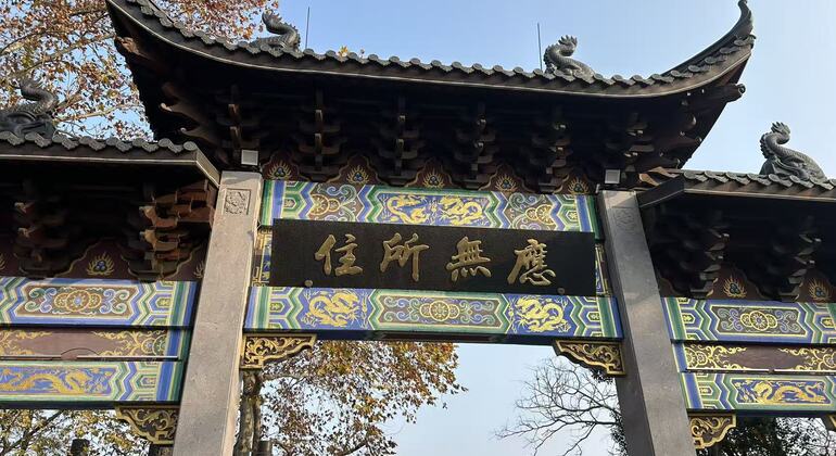 free-tour-hangzhou-cultural-trek-monasteries-carved-cliffs-es-42