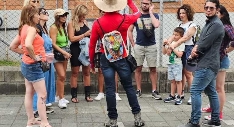 Graffiti Tour en la Comuna 13 & Teleférico Colombia &mdash; #5