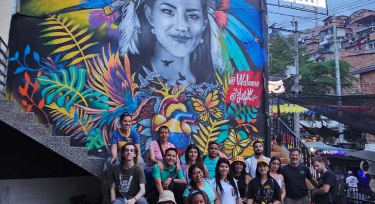 Graffiti Tour en la Comuna 13 & Teleférico Colombia &mdash; #6