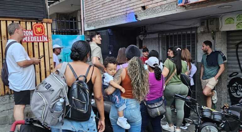 Graffiti Tour en la Comuna 13 & Teleférico Colombia &mdash; #8