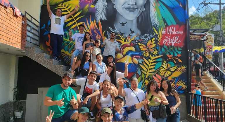 Graffiti Tour en la Comuna 13 & Teleférico Colombia &mdash; #13