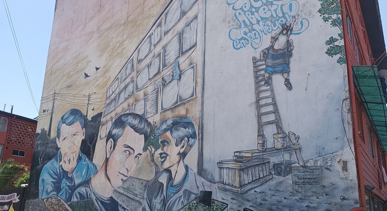Tour of Santiago: Murals of San Miguel and Chingana Chile &mdash; #4