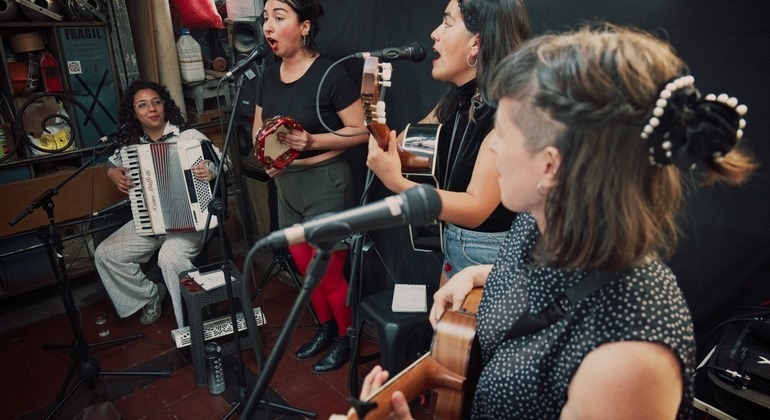 Tour of Santiago: Murals of San Miguel and Chingana Chile &mdash; #9