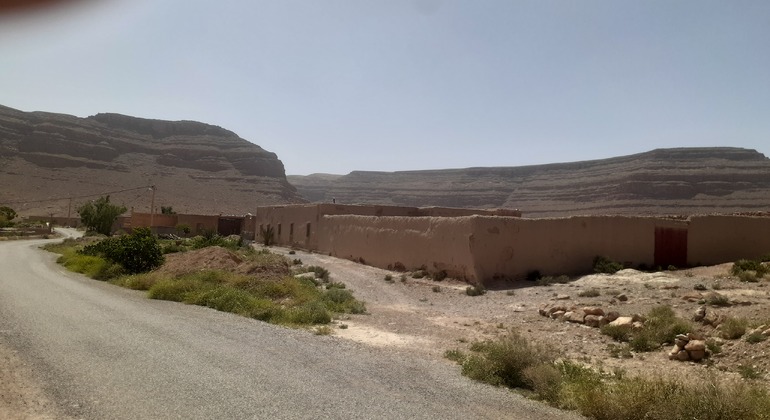 free-tour-randonnees-a-la-vallee-du-ziz-es-5