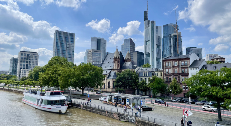 Conoce el Encantador Barrio Histórico de Sachsenhausen: Free Tour