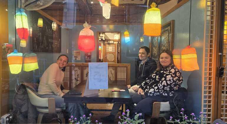 Seúl Guía de Turismo Tradicional Mercado de Pulgas de Dongmyo y Gwangjang Food Tour Corea del Sur &mdash; #8