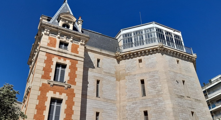 Cultural Walk through the Palais Longchamp and its Parks  France &mdash; #8