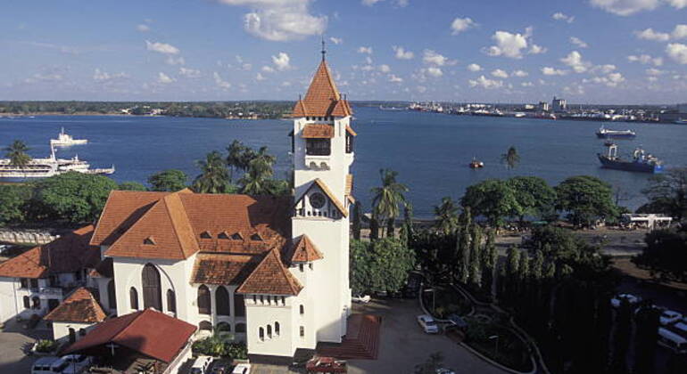 Tour nocturno de leyendas urbanas y linternas de Moshi Tanzania &mdash; #3