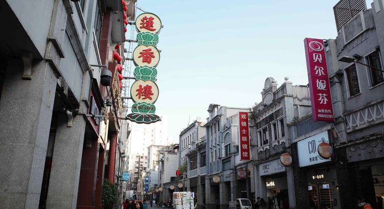 Tour gratuito di Guangzhou: Tour del patrimonio cantonese con le principali tappe culturali Fornito da Tony Yu
