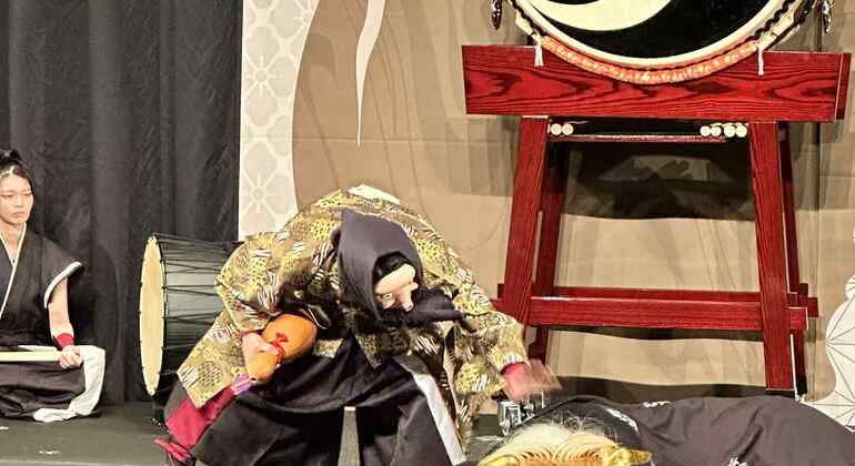 Visita gratuita a la actuación de tambores taiko de Kioto: Un poderoso espectáculo cultural