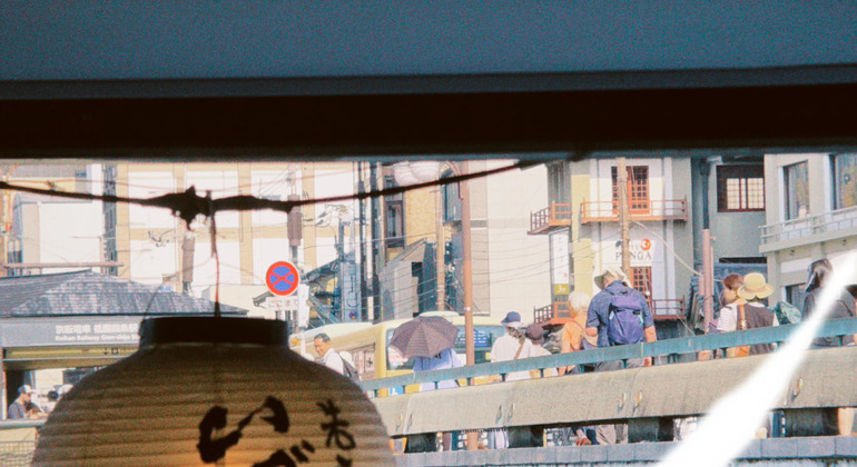 folded-millennia-free-walking-reverie-through-kyoto-es-3