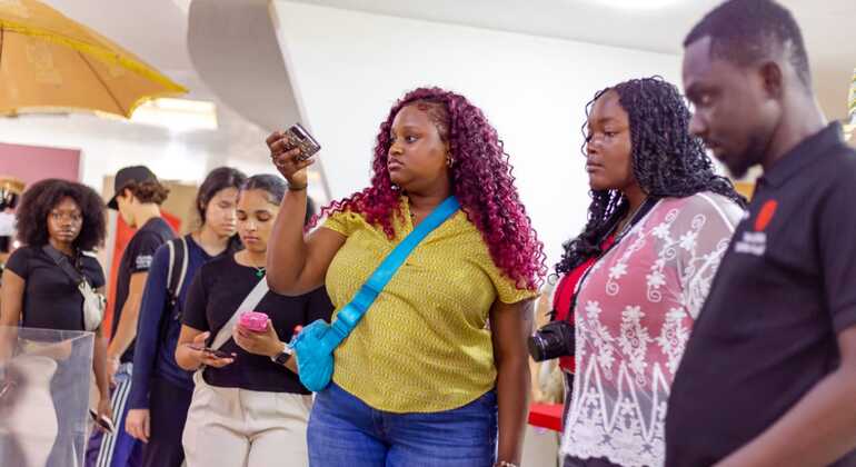 Free Tour: Immersive City Experience with Local Expert