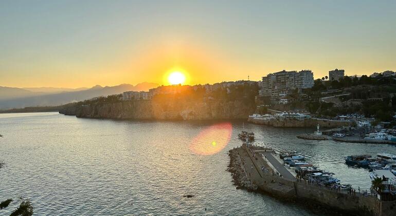 Antalya Old Town Kaleiçi Tour gratuito Vecchie tracce e racconti con gusto locale Turchia &mdash; #7