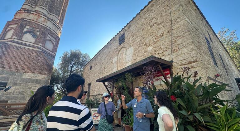 Antalya Old Town Kaleiçi Tour gratuito Vecchie tracce e racconti con gusto locale Turchia &mdash; #32