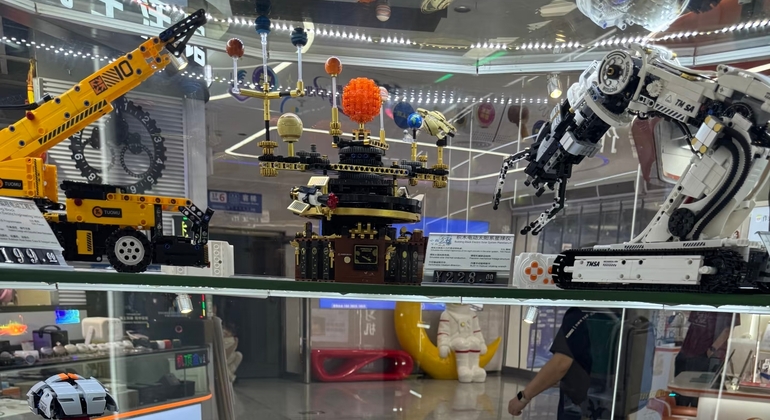 shenzhen-futian-high-tech-exploration-tour-es-12