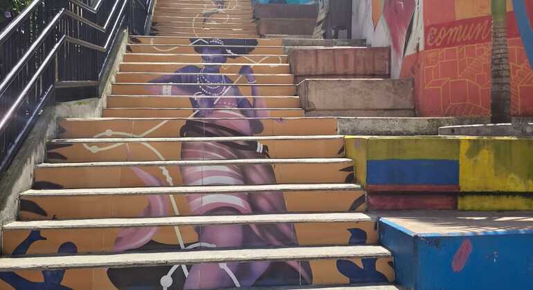 Comuna 13: Graffiti Free Tour & Street Food with Teleferic Colombia &mdash; #13