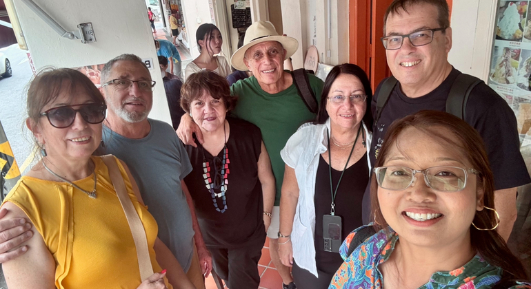 Food Tour Chinatown Hawker Hop in Singapore Provided by Tour with Angel