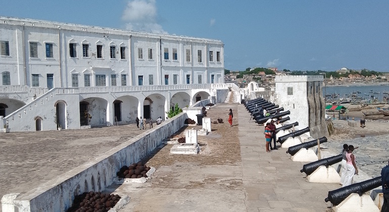 Accra : Cape Coast, château d'Elmina et parc de Kakum (visite libre), Ghana