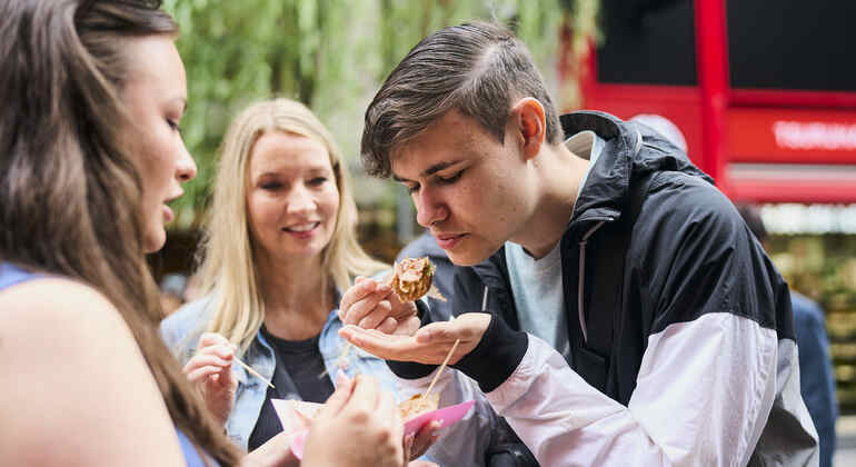 Recorrido por el distrito nocturno y gastronómico de Osaka Japón &mdash; #2