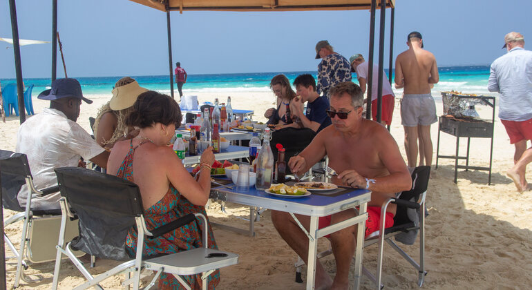Zanzíbar: Crucero panorámico por la costa de Stone Town y buceo con tubo Tanzania &mdash; #11