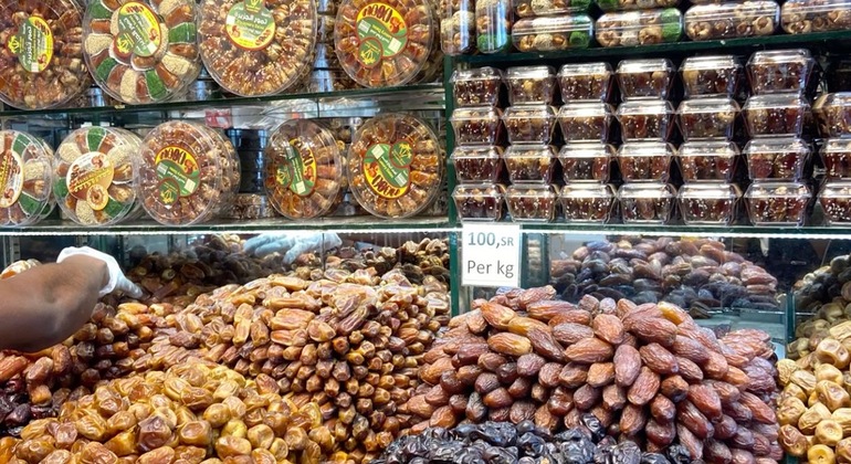 Old Dubai Free Tour avec Abra Ride : Al Fahidi, Creek & Souks Émirats arabes unis &mdash; #17