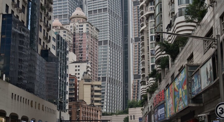 Entriamo nel tour della città cyberpunk di Chongqing Cina &mdash; #3