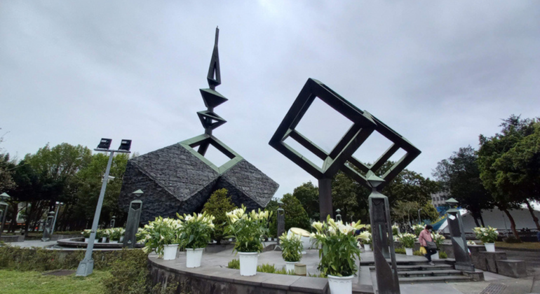 Foundations of Taipei Free Tour Provided by Fresh International Travel Service