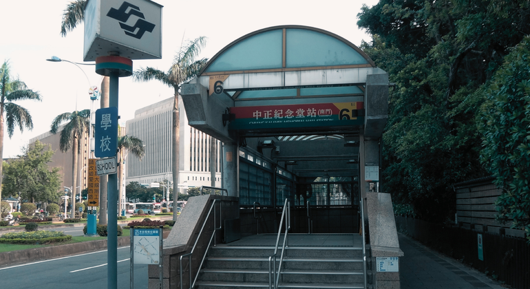 Landmarks, Culture & Street Life Free Tour of Taipei Taiwan &mdash; #3