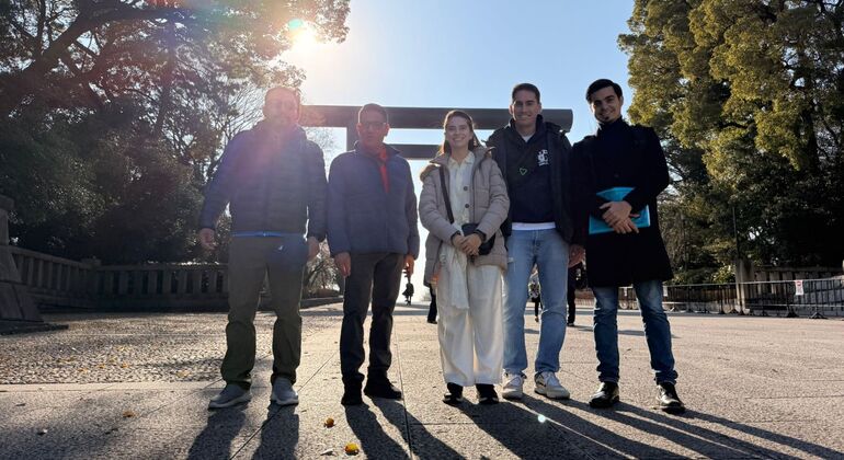 Visita guiada à Segunda Guerra Mundial em Tóquio: Segredos Kamikaze, Palácio Imperial e o Caça Zero Japão &mdash; #8