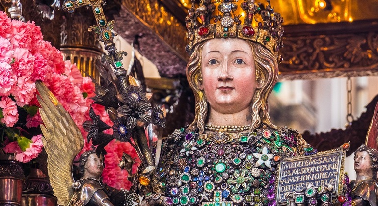 Devotion in Motion: Sant'Agata Walking Tour, Italy